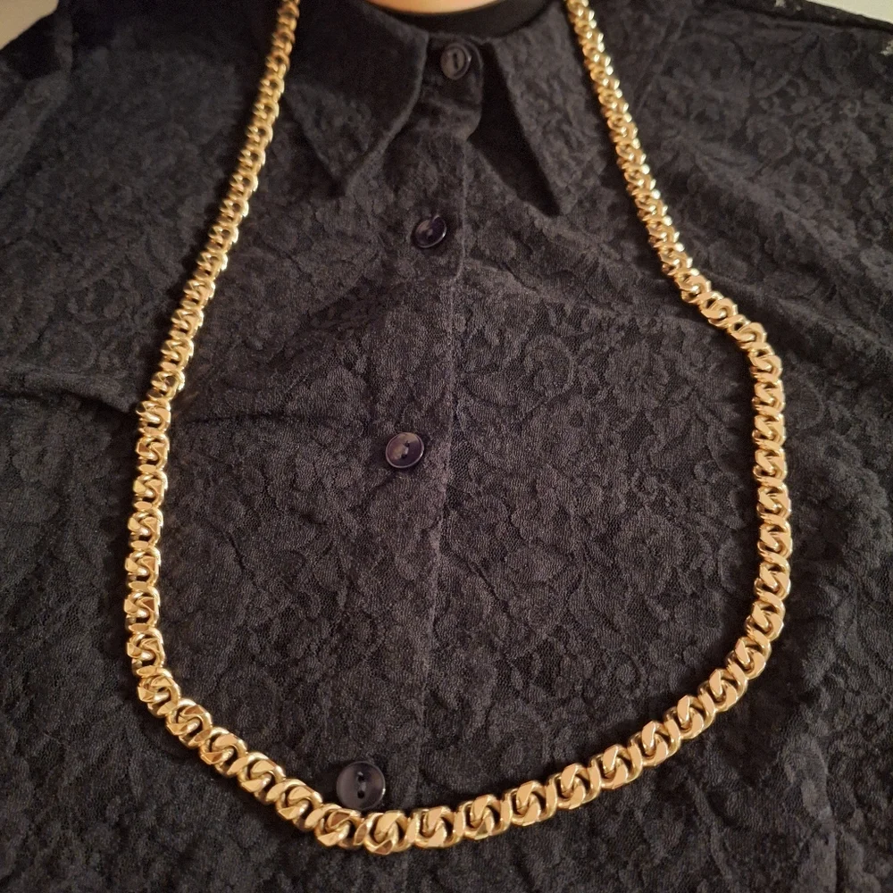 Vintage GIVENCHY Gold Toned  Heavy  Chain Link Necklace 37 inches Statement 8 OZ - Picture 4 of 11